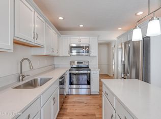 3118 Freys Hill Rd, Louisville, KY 40241