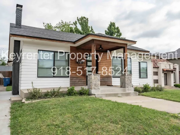 2323 E 13th St, Tulsa, OK 74104