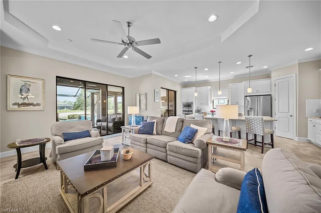 3 bed, 3.0 bath, 2275 sqft, $18,000 — Photo 4