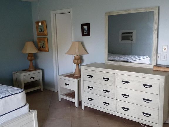 2nd image of 36 Cambridge B
