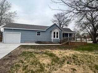 441 D St, Hampton, NE 68843
