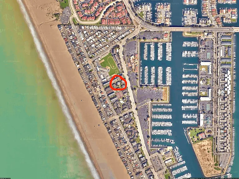 3029 Harbor Blvd — Photo 2