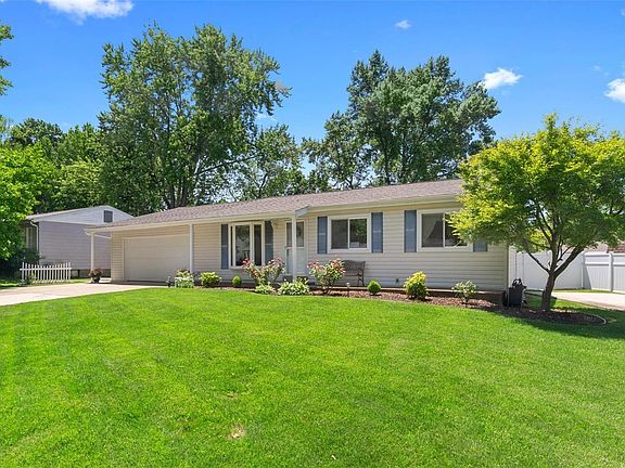 2nd image of 2871 Sugar Tree Ln