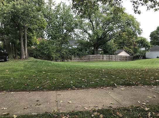 5th image of 101 Knecht Dr