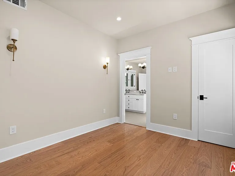 1140 Lemoyne St #1/2 — Photo 6