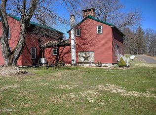 4 Honeytown Rd, Stillwater, PA 17878