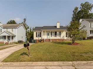 5 Mandela Ct, Greensboro, NC 27401