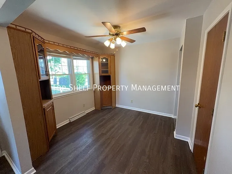 514 SW Cherry St — Photo 4