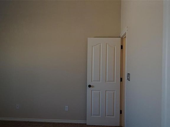 5th image of 5828 Megan St