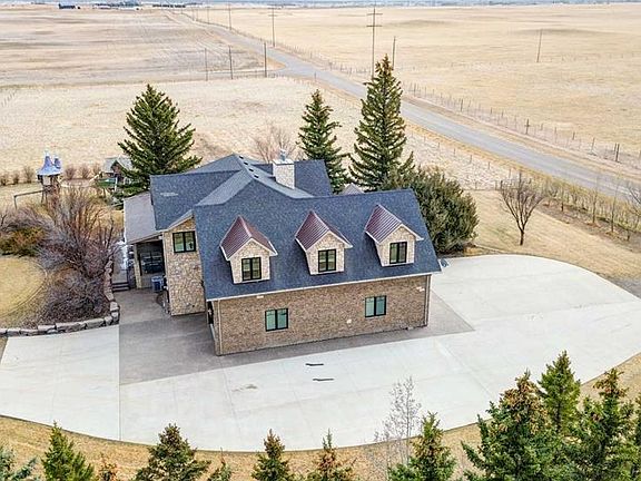 2nd image of 224010 S Township Road 9 #2