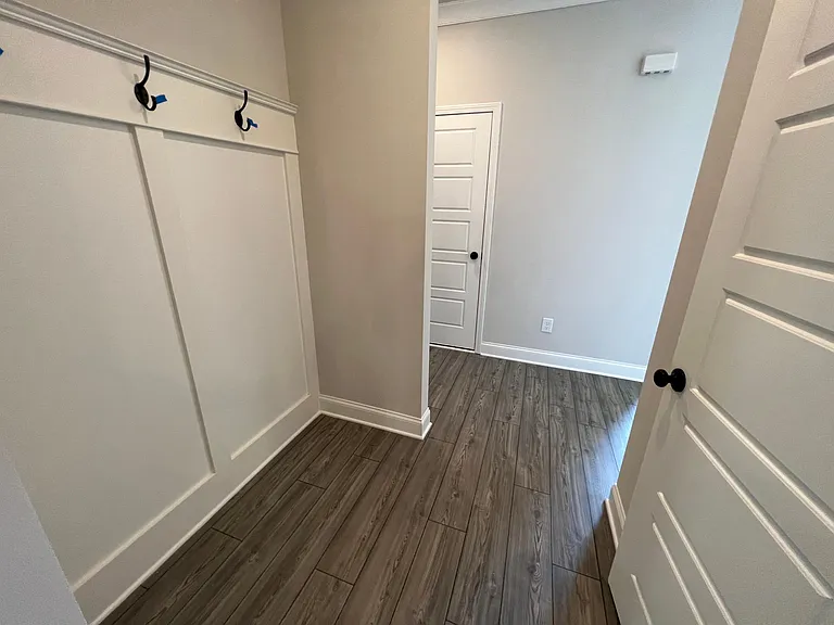 3586 Cavell Ct — Photo 3