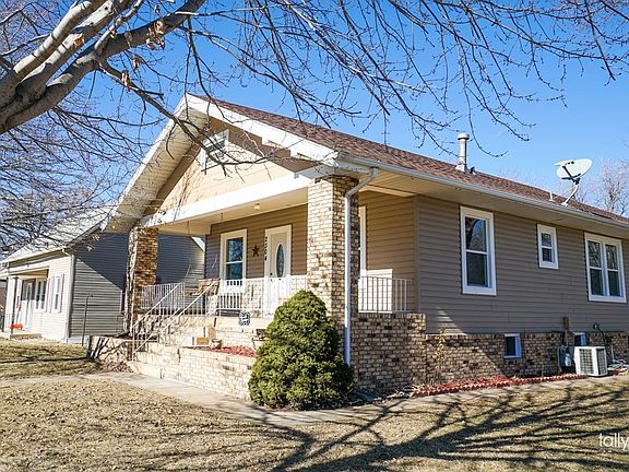3rd image of 2304 Blake St