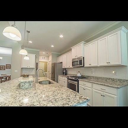 4th image of 4371 Harbortown Cir