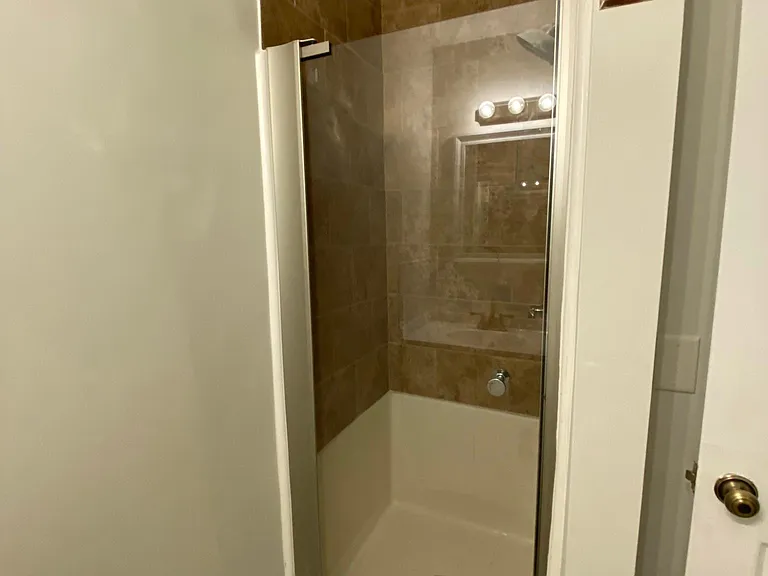 130 N Railroad St #1 — Photo 19