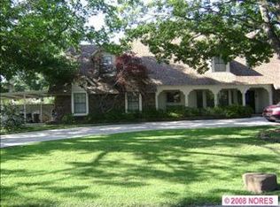 2438 E 49th St S, Tulsa, OK 74105