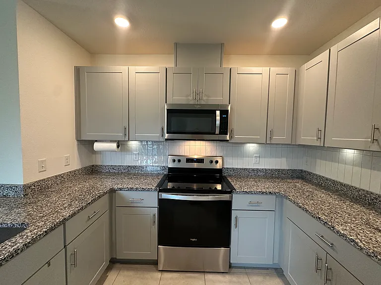 1330 Cork Dr — Photo 4