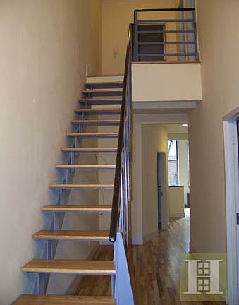 5th image of 130 Orchard St APT 33