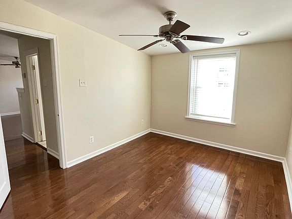 5th image of 1615 W Girard Ave