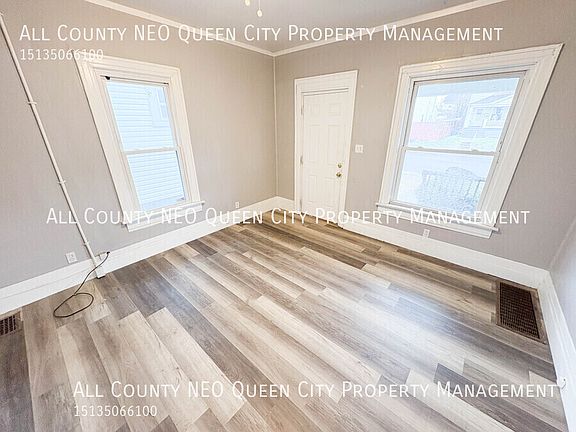 5th image of 227 Pleasant Ave