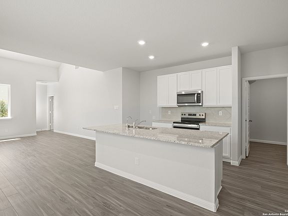 2nd image of 10315 Eve Gardens