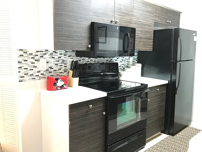2747 N Poinciana Blvd #8 — Photo 8