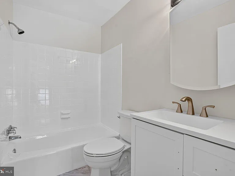 9457 Jenerio Ct — Photo 12