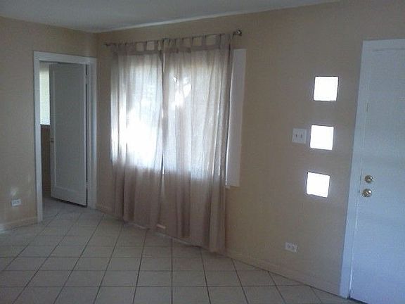 5th image of 2357 Empress St