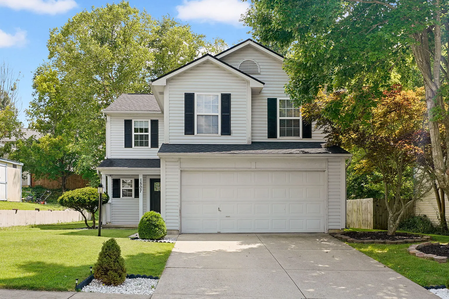 1507 W Edinburgh Bnd photo 1