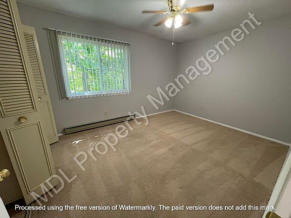 3rd image of 3907 Bauer Dr APT 8
