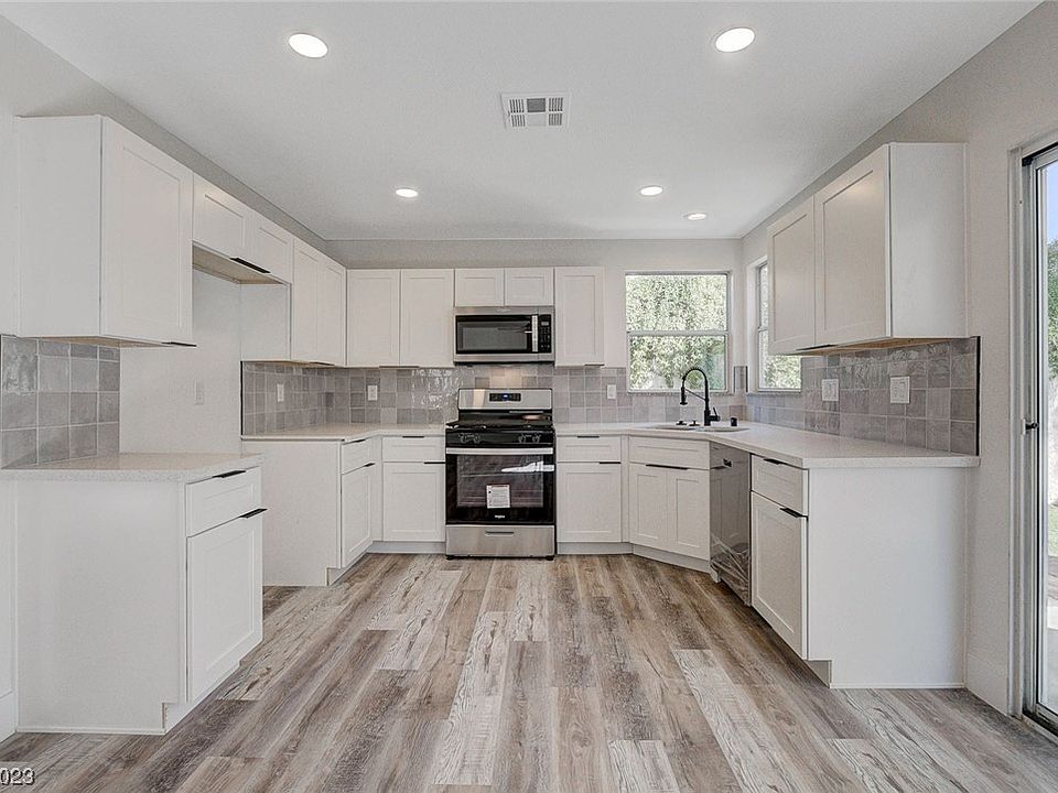 1st image of 7417 Wildwind Dr