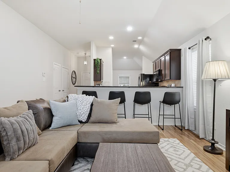 1722 York Creek Dr — Photo 13