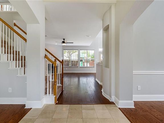 2nd image of 4421 Maize Dr