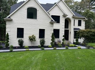 10 Fairway Dr, Voorhees, NJ 08043