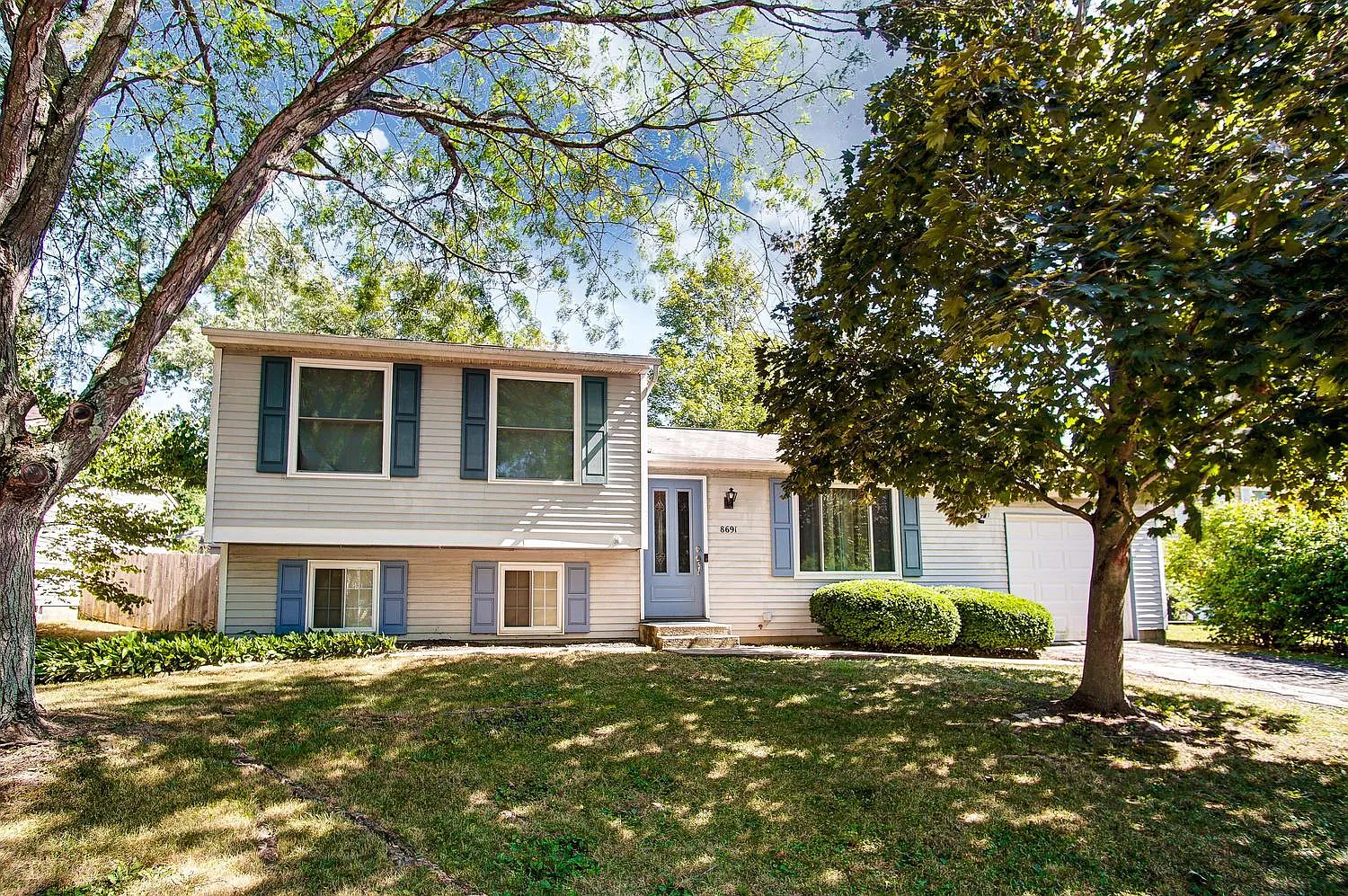 8691 Fairbrook Ave photo 1
