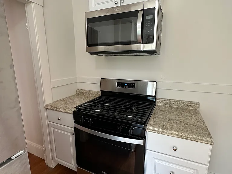 289 Highland Ave #2R — Photo 6