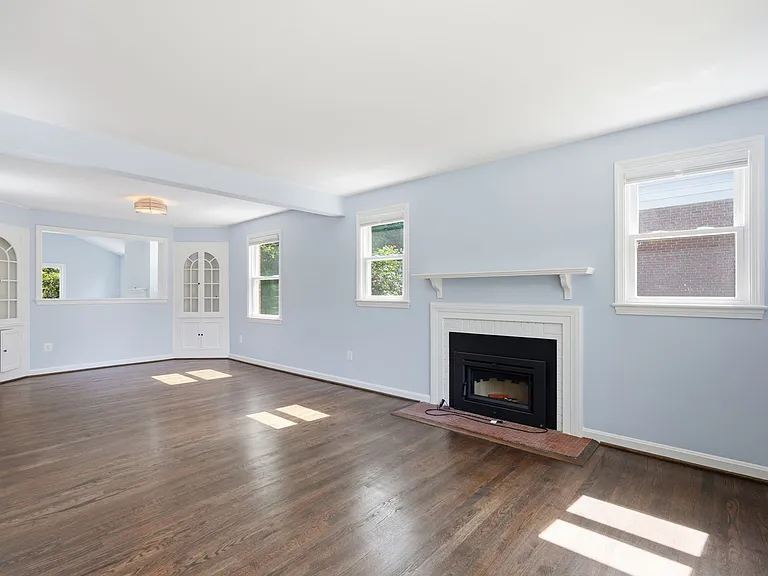 5223 Yorktown Blvd — Photo 9