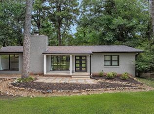 16 Robinwood Dr, Little Rock, AR 72227