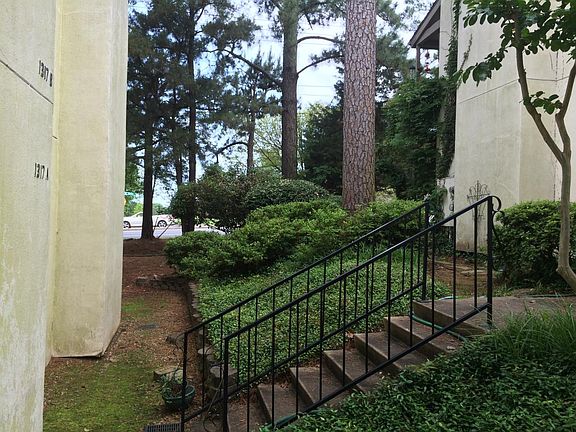 2nd image of 1315 N University Ave