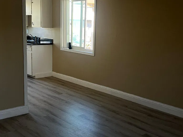 1368 Reeve St #5 — Photo 2