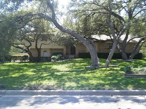 1st image of 404 PARK OAK DR