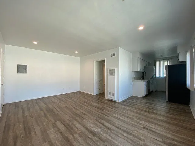 1837 N Gramercy Place — Photo 7