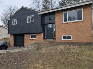 940 Logan Rd, Bethel Park, PA 15102