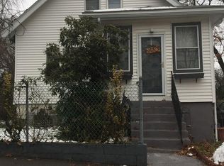 8 Taunton Ave, Hyde Park, MA 02136