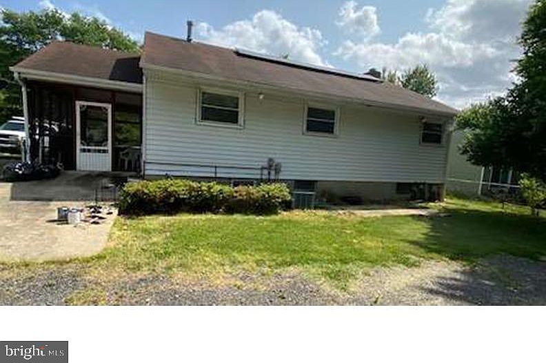 2nd image of 5809 Galloway Dr