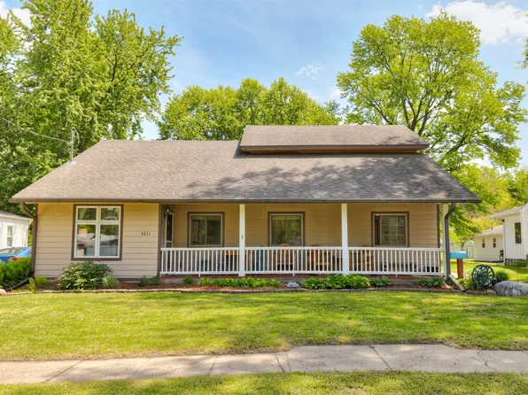 3211 56th St, Des Moines, IA 50310