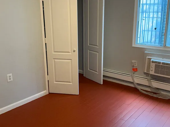 818 Elsmere Place image 5 of 9