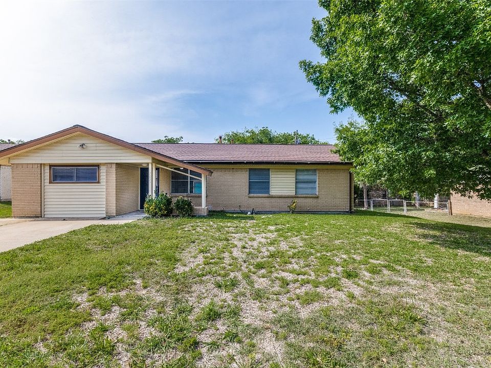 702 Phillips Dr, Ennis, TX 75119 Zillow