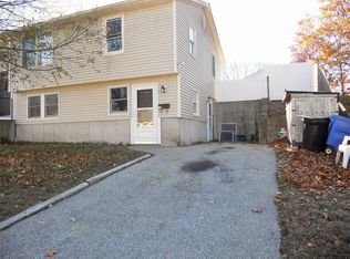 103 Beacon St, Cranston, RI 02910