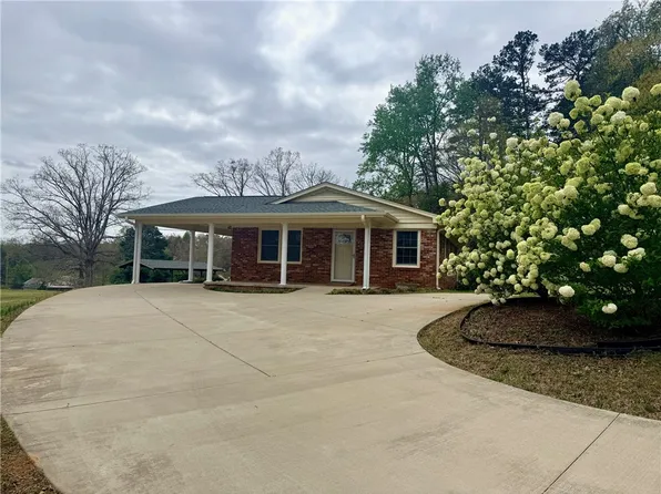 312 Northwood Dr, Walhalla, SC 29691