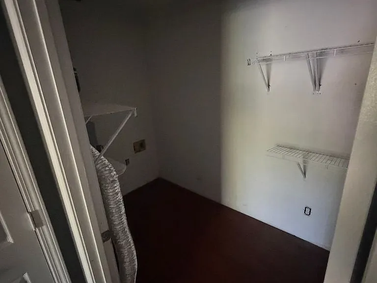 308 S Broad St — Photo 5